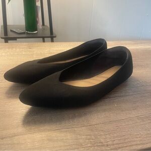 Kelly & Katie Black Comfort Flats with Pointed Toe Size 11